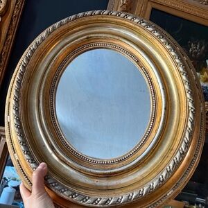 Elegant Gold Framed Vintage Wall Mirror